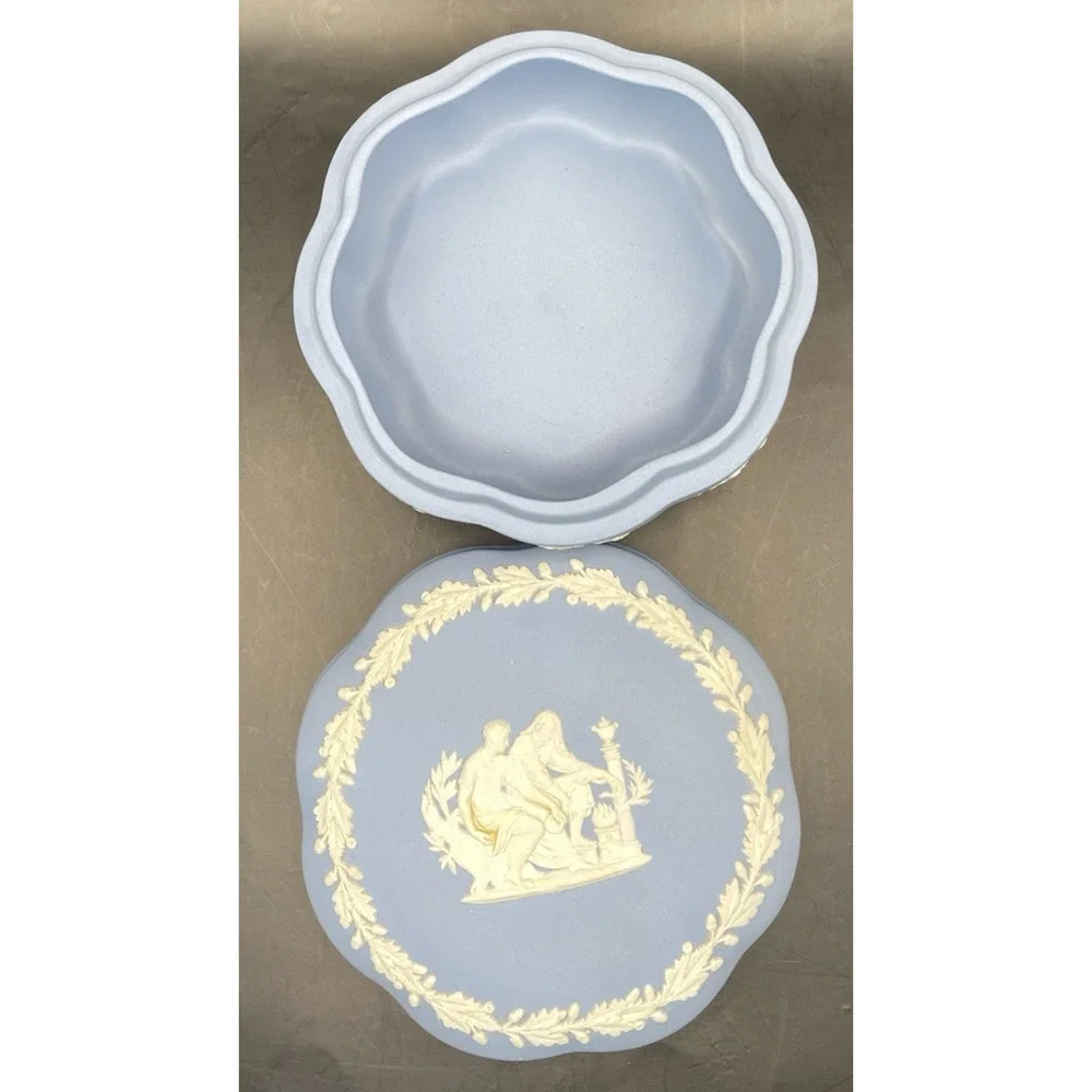 Vintage WEDGWOOD England Blue Jasperware AESCULAPIUS 5